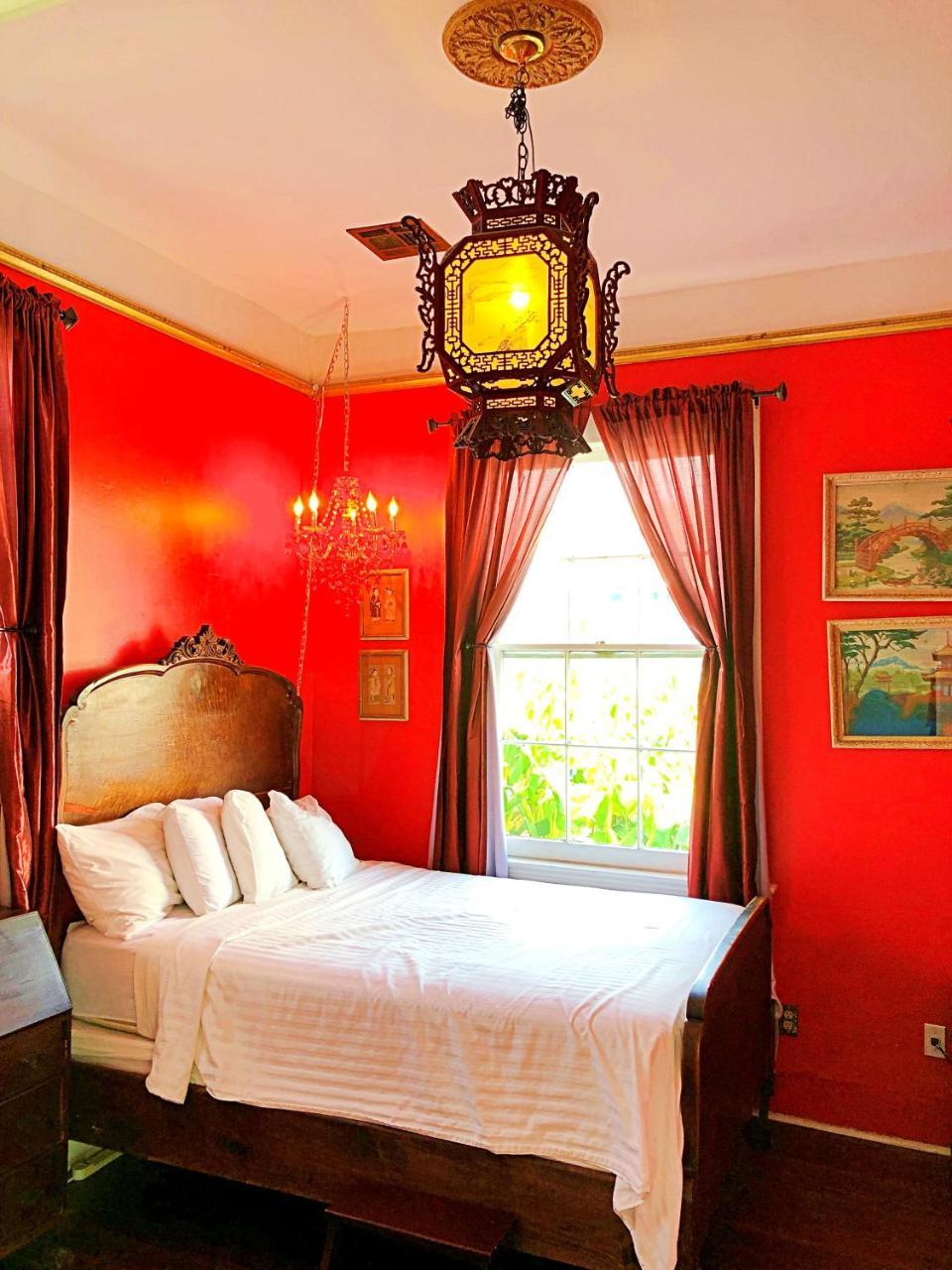 Queen Room,776444374:JPEG