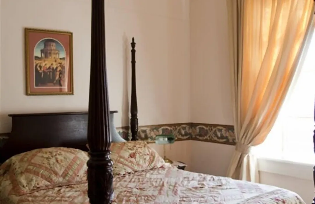 Fairchild House Bed & Breakfast-1