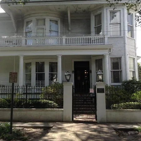 The Queen Anne-3