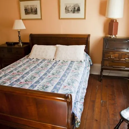 Fairchild House Bed & Breakfast-2