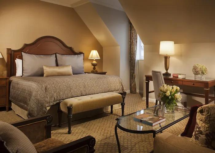 Airport Hotel: Omni Royal Orleans Hotel