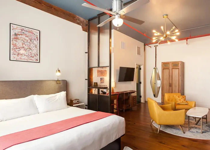 5 star hotels Old No. 77 & Chandlery