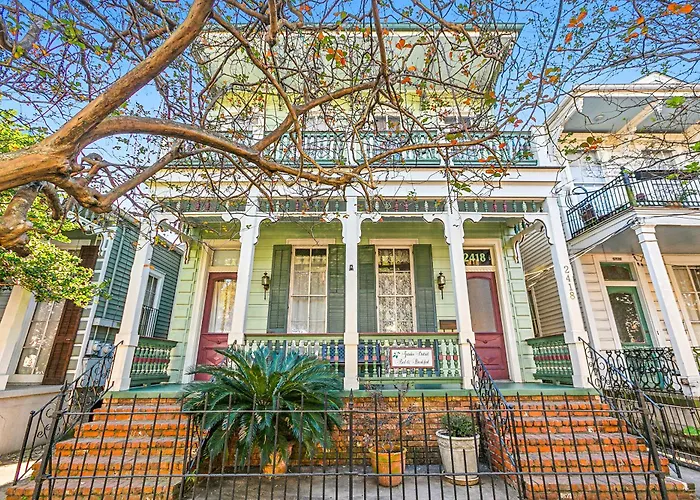 Garden District Bed And Breakfast