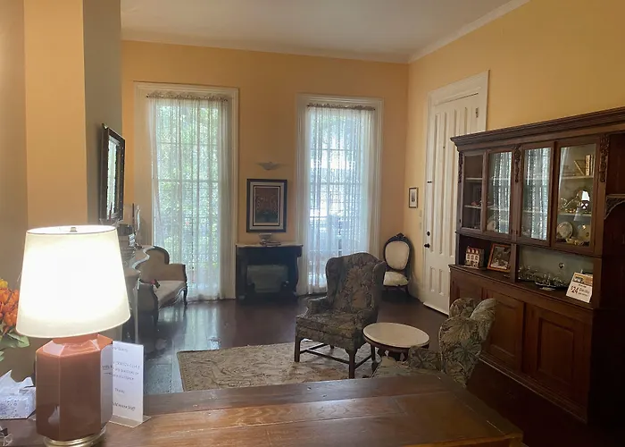 Fairchild House Bed & Breakfast