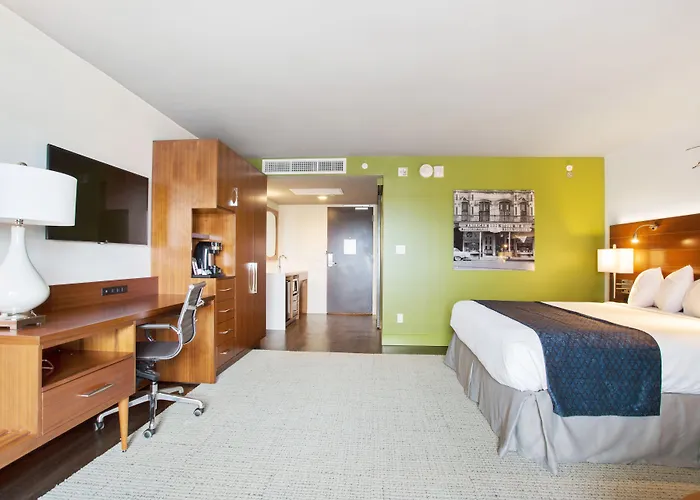 Alder Uptown